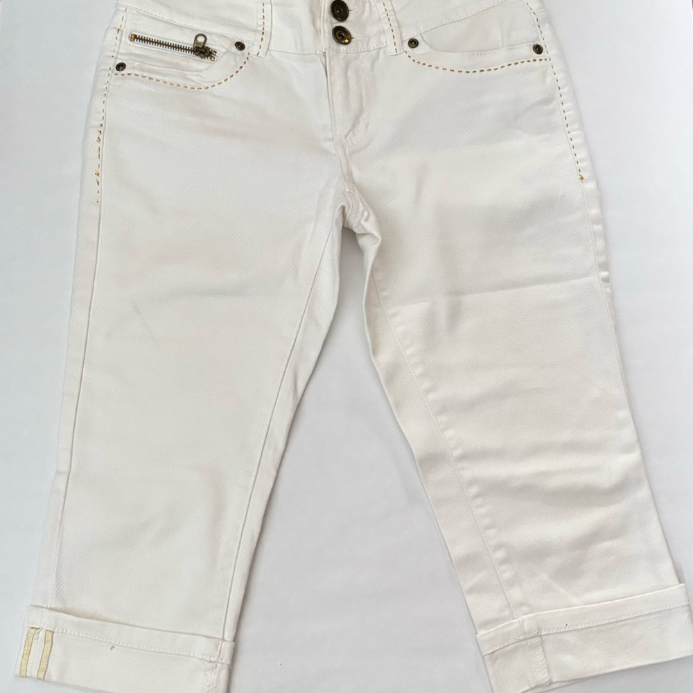 White INC carpris